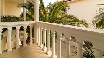 Улучшенные апартаменты в Гостинице Адлер