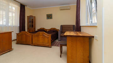 Стандартный двухместный номер с 1 кроватью или 2 отдельными кроватями и балконом в Гостинице Адлер