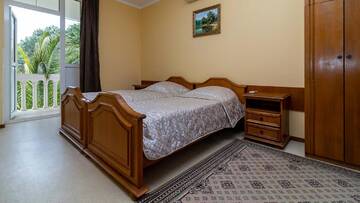 Двухуровневые апартаменты в Гостинице Адлер