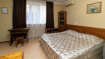 1-комнатный номер стандарт №8, 9 в Гостинице Адлер