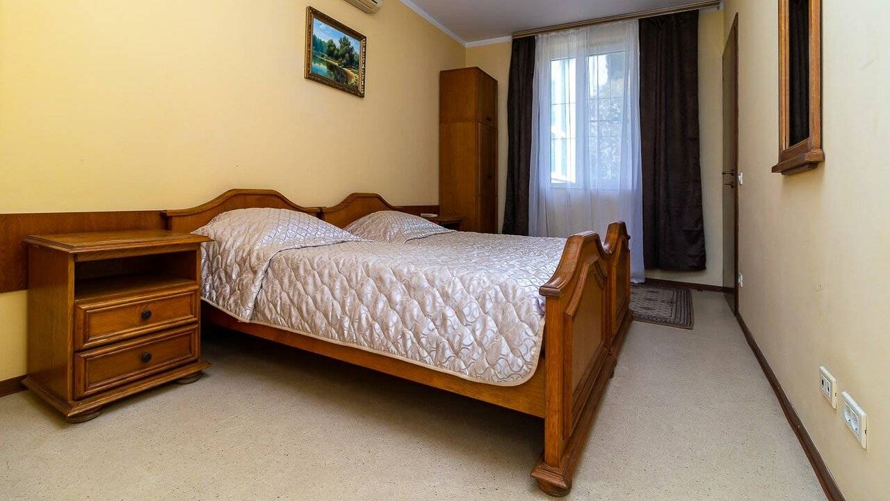 3-комнатные апартаменты улучшенные с балконом №10