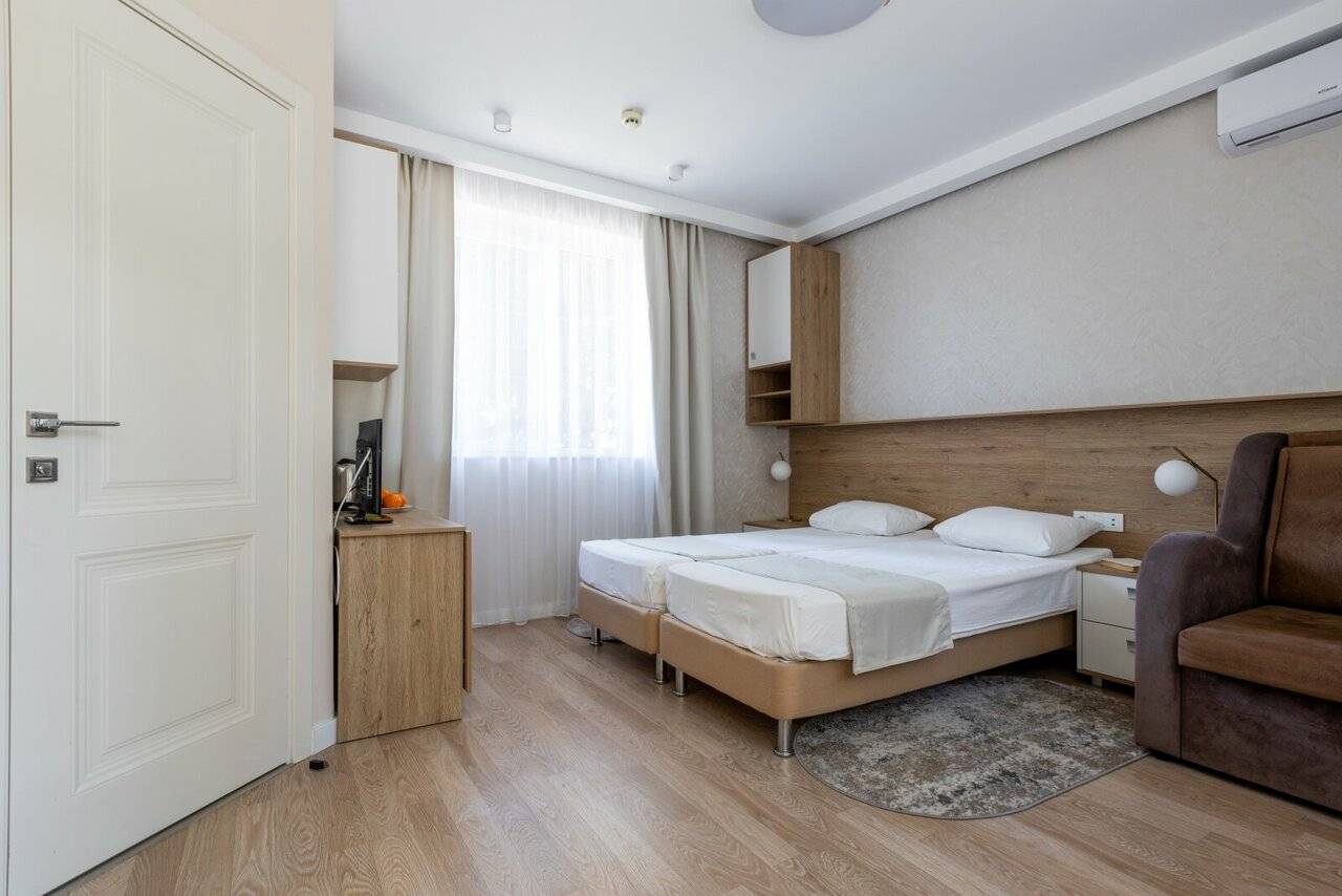 Двухместный номер с 1 кроватью или 2 отдельными кроватями и балконом